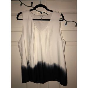 DKNYC BLACK AND WHITE BLOUSE